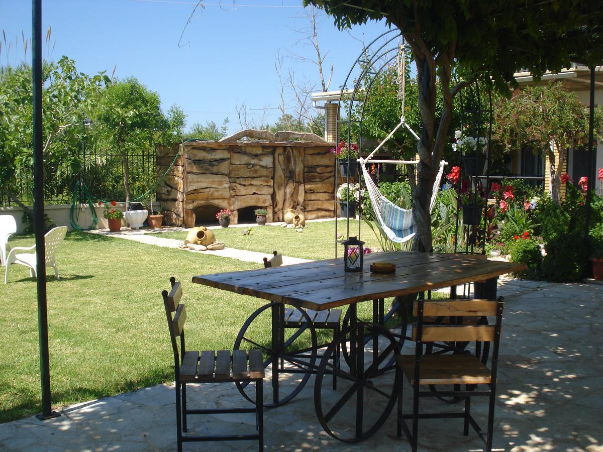Iron House Apartment Agios Georgios  Ngoại thất bức ảnh