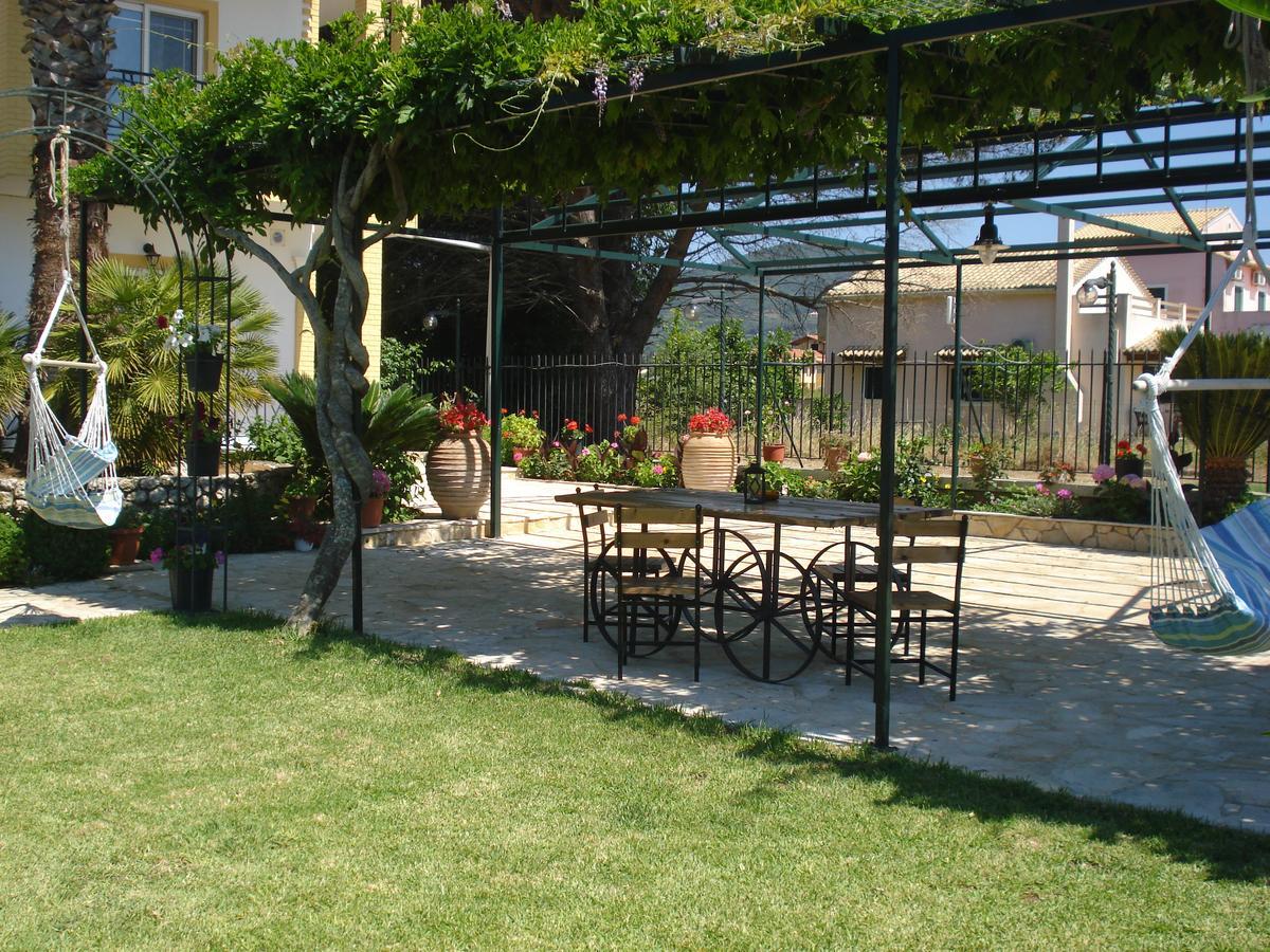 Iron House Apartment Agios Georgios  Ngoại thất bức ảnh